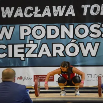 Podnoszenie ciężarów w hołdzie trenerowi Wacławowi Tomalce