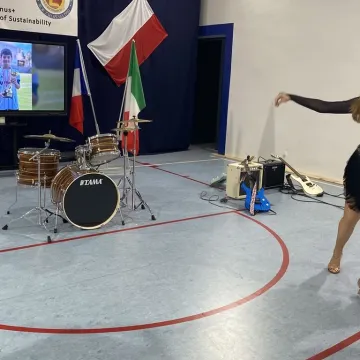 Certyfikaty wręczone, krakowiak zatańczony. Projekt Erasmus w 2 LO podsumowany