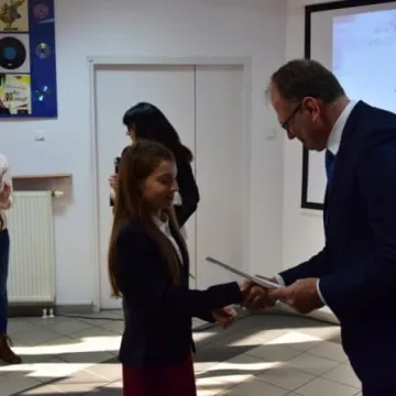 Najzdolniejsi uczniowie otrzymali stypendia prezydenta