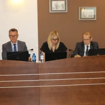 Nie będzie transmisji z obrad komisji w Starostwie