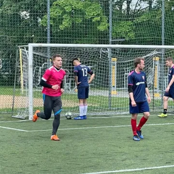 Liga „Szóstek” w Radomsku: Żubry wciąż na czele rozgrywek