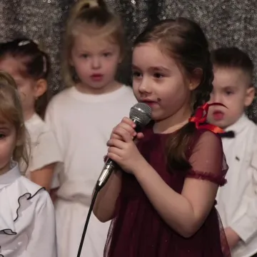 Przedszkolaki recytowały „zimowe” wierszyki w MDK w Radomsku