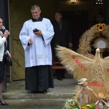 Dożynki w Niedośpielinie w gminie Wielgomłyny