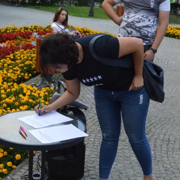 W obronie niezależnych mediów. Protest w Radomsku