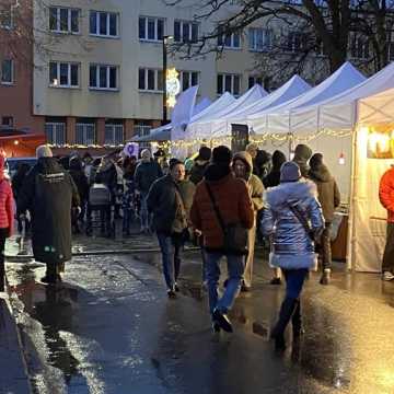 [WIDEO] Halina Mlynkova na Jarmarku Bożonarodzeniowym w Radomsku