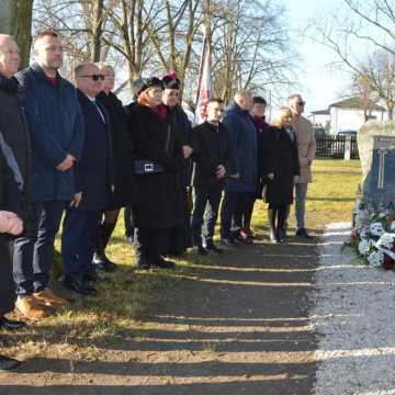 W Niedośpielinie upamiętniono Andrzeja Pełkę