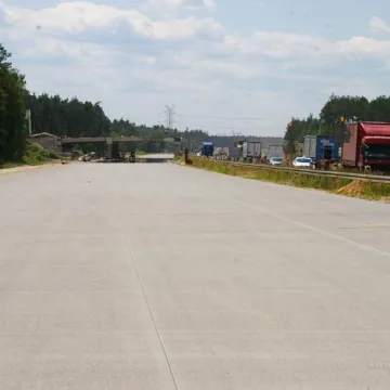 Jak postępują prace na budowie odcinka D autostrady A1?