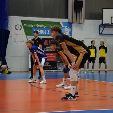 METPRIM Volley Radomsko gra i pomaga