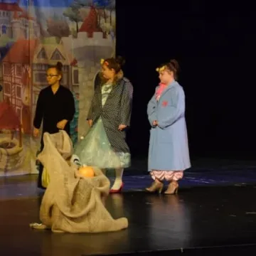 Integracja za pomocą teatru