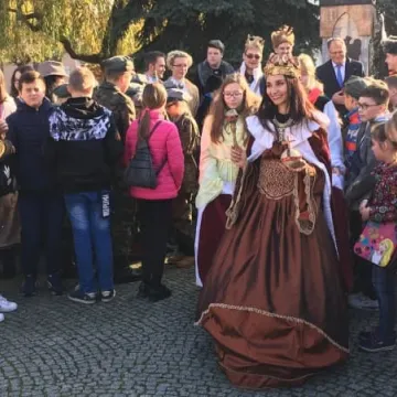 Happening Teatru Źródło „Z Niepodległą w sercu”