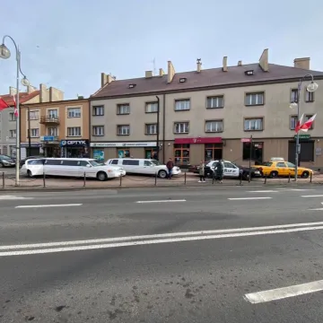 Centrum Radomska w zabytkowych samochodach