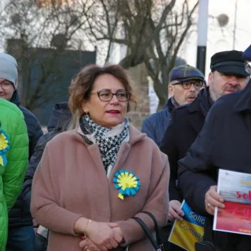 Radomsko: Wiec solidarności z Ukrainą