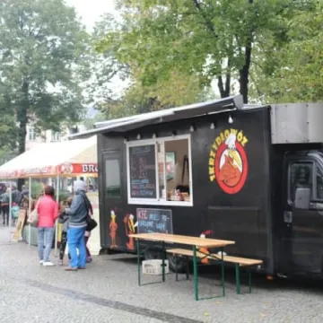 Food Trucki opanowały centrum