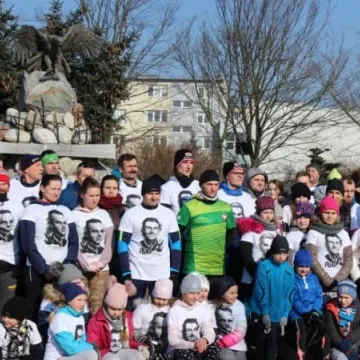 Pobiegli wilczym tropem