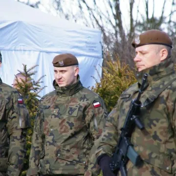 Cześć i chwała bohaterom!