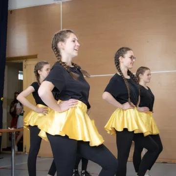 Radomsko: Maturzyści żegnają się ze szkołą