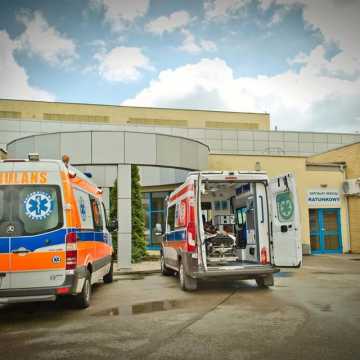 Pensjonariusze DPS w Drzewicy trafili do radomszczańskiego szpitala