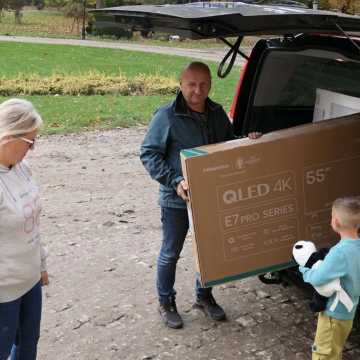 Pomoc dla powodzian z Ołdrzychowic Kłodzkich – mieszkańcy gminy Radomsko i sołectwa Florentynów okazali wielkie serca