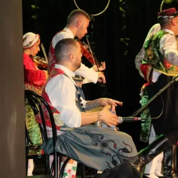 Koncert zespołów folklorystycznych w MDK