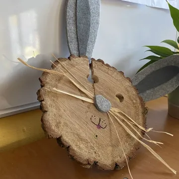 Zajączek ukrył się w PP nr 5 w Radomsku. Dzieci ruszyły na poszukiwania