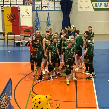 Zacięta walka w Radomsku. METPRIM Volley pokonuje Resursę Łódź po tie-breaku