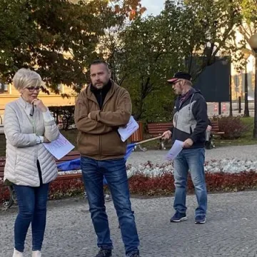 Prounijna manifestacja w Radomsku: „Zostajemy”, „Zostajemy”!