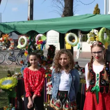 Wielkanocny kiermasz w Wielgomłynach