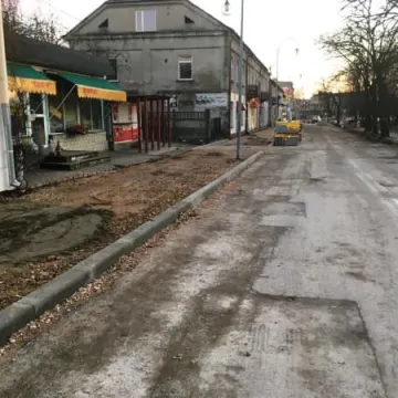 Przebudowa ulicy Reymonta potrwa dłużej 