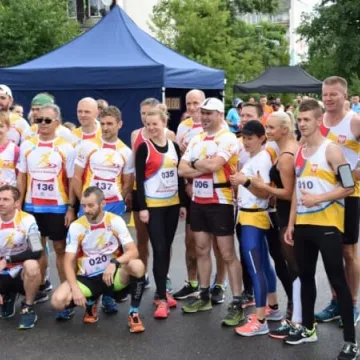 Pobiegli w memoriale 