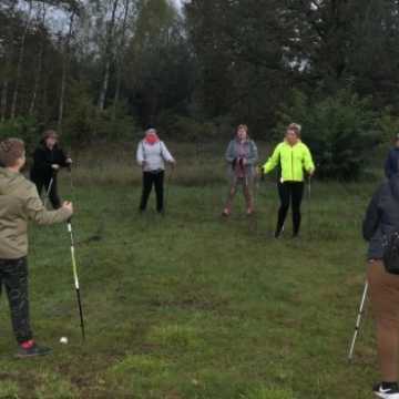 Spacery Nordic Walking zintegrowały mieszkańców południowo-zachodniej części gminy Radomsko