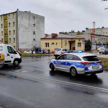 Dwa samochody zderzyły się na skrzyżowaniu ul. Brzeźnickiej z Batorego w Radomsku