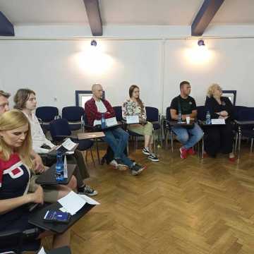 Okrągły Stół wokół Zdrowia Psychicznego Dzieci i Młodzieży w Radomsku