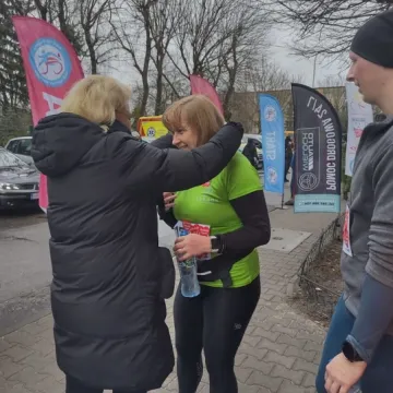 Bieg po schodach radomszczańskiego wieżowca. Wszystko dla WOŚP