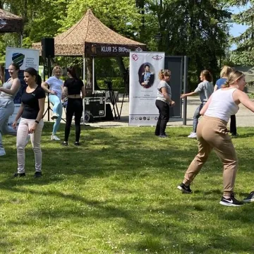 Żołnierze uczą w Radomsku kobiety podstaw samoobrony