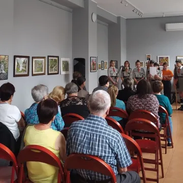 Harcerze w hołdzie powstańcom warszawskim