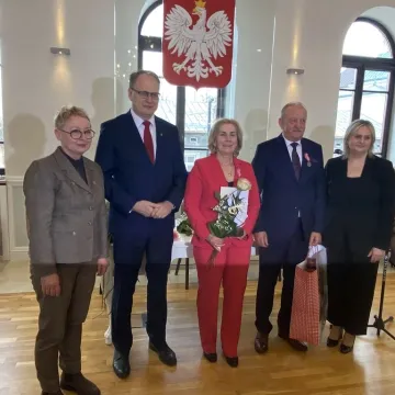 Razem przez pół wieku. Medale trafiły do dziesięciu par