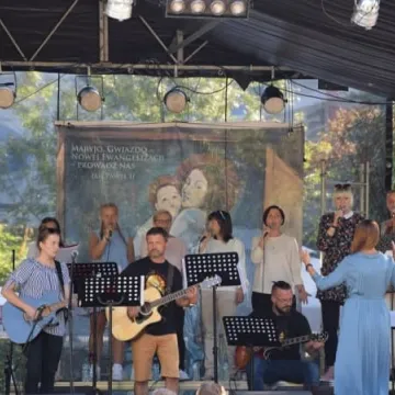 Koncert na placu 3 Maja: Radomsko wielbi Boga
