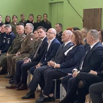 W ZSP w Kamieńsku oddano do użytku wirtualną strzelnicę