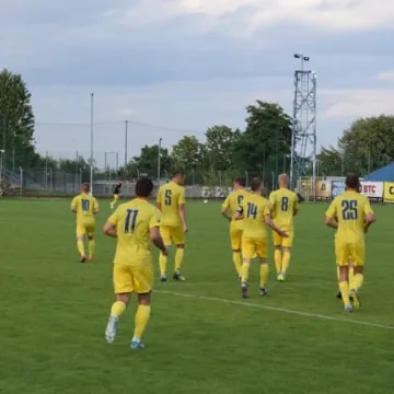 W meczu beniaminków: RKS Radomsko – KS Wasilków 5:0