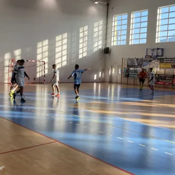 Grają i pomagają. VI Puchar Niezdobywców Pucharów dla Amelki