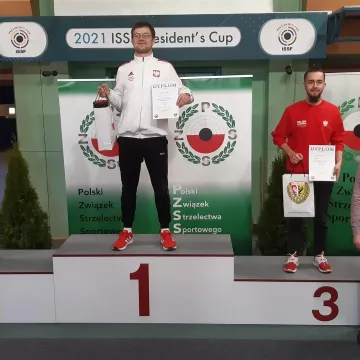 Kolejne sukcesy pistoleciarzy OKSS „10-tka”