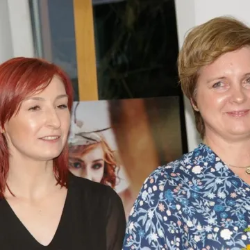 Wygrały z nowotworem. Teraz pozują do zdjęć, by dać siłę chorym kobietom