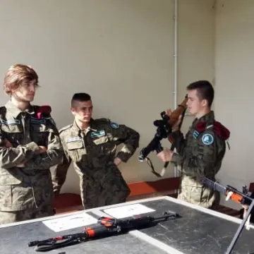 Wojskowa przygoda uczniów „Drzewniaka”