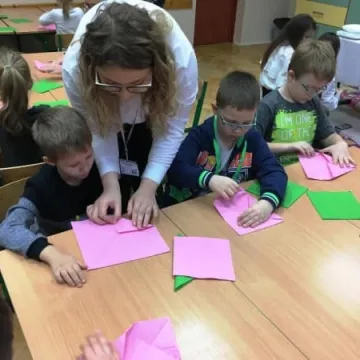 Hotelarze z ZSE z wizytą u najmłodszych