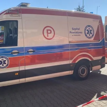 Ewakuacja ZSP 1 w Radomsku. Był pożar, strzały i osoby ranne