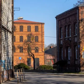 Foto Pozytyw „Poza utartym szlakiem”