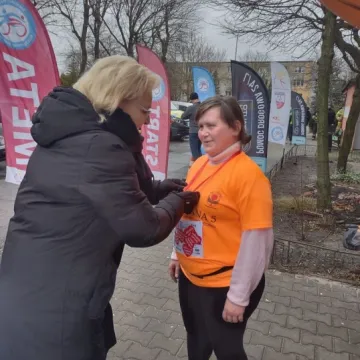 Bieg po schodach radomszczańskiego wieżowca. Wszystko dla WOŚP