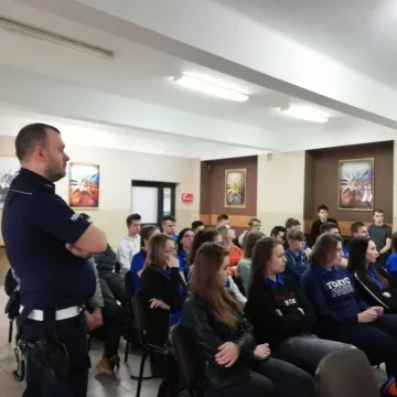 Program profilaktyczny w „Mechaniku”: Nie Bądź Dzbanem Drogowym