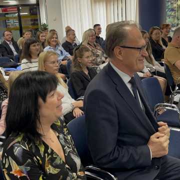 Najzdolniejsi uczniowie z Radomska wyróżnieni stypendiami prezydenta