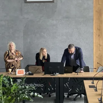 W Radomsku dyskutowano o przemocy wobec dzieci